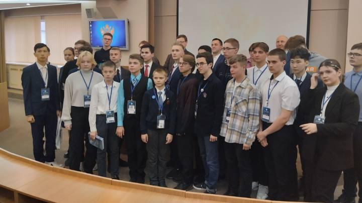 Юные мурманчане стали победителями российского этапа международного форума &quot;Шаг в будущее&quot;
